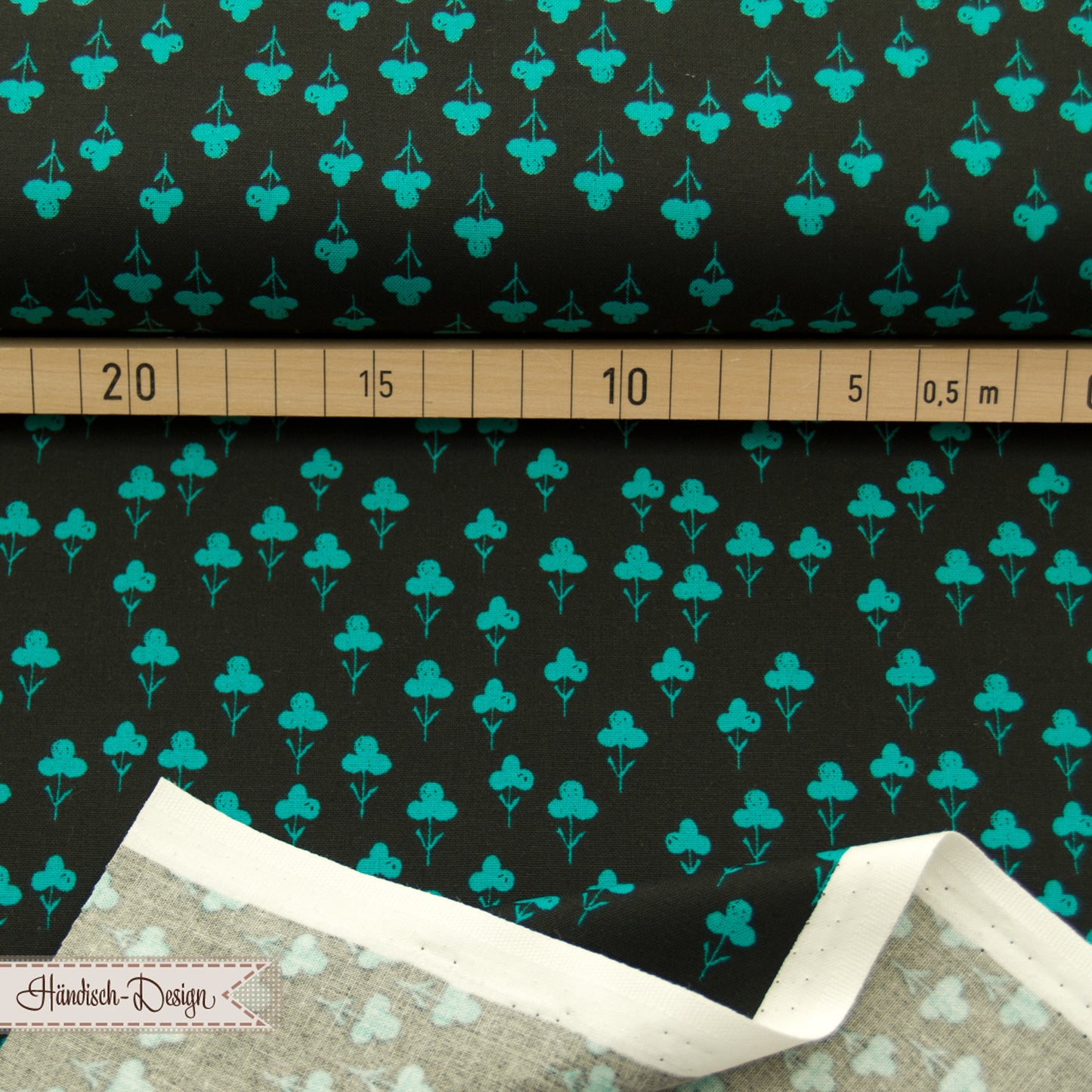 25cm Baumwollstoff „Clovers – Front Yard" schwarz/türkis Cotton + Steel