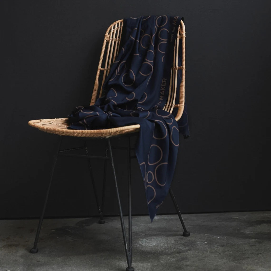 25 cm Tencel™ Lyocell Köperstoff Circle Around – Indigo Night – Mind the Maker