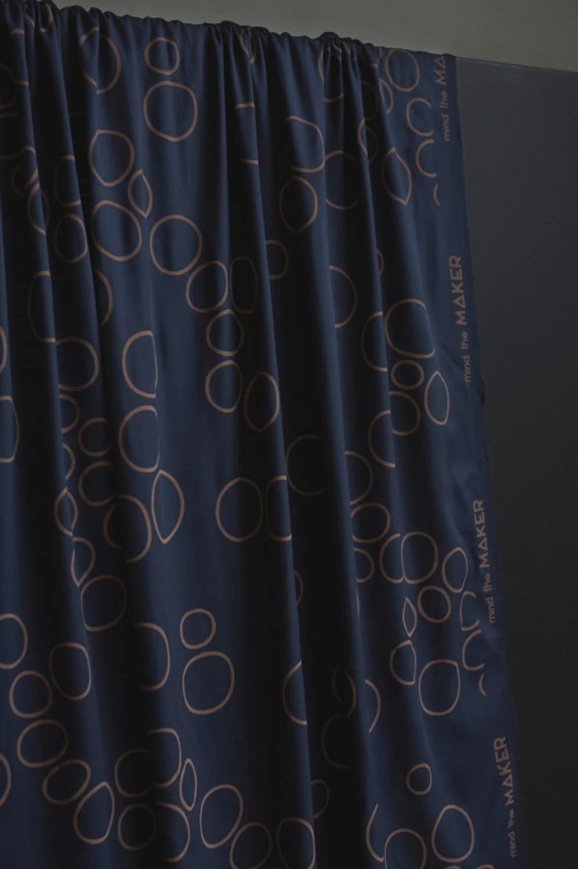 25 cm Tencel™ Lyocell Köperstoff Circle Around – Indigo Night – Mind the Maker