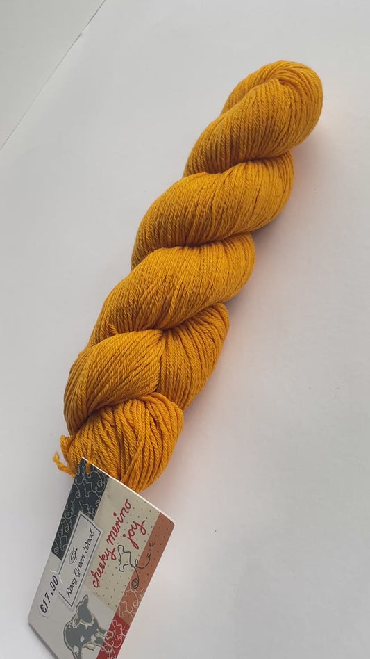 Bio-Wolle „Cheeky Merino Joy" sonnenblume Rosy Green Wool